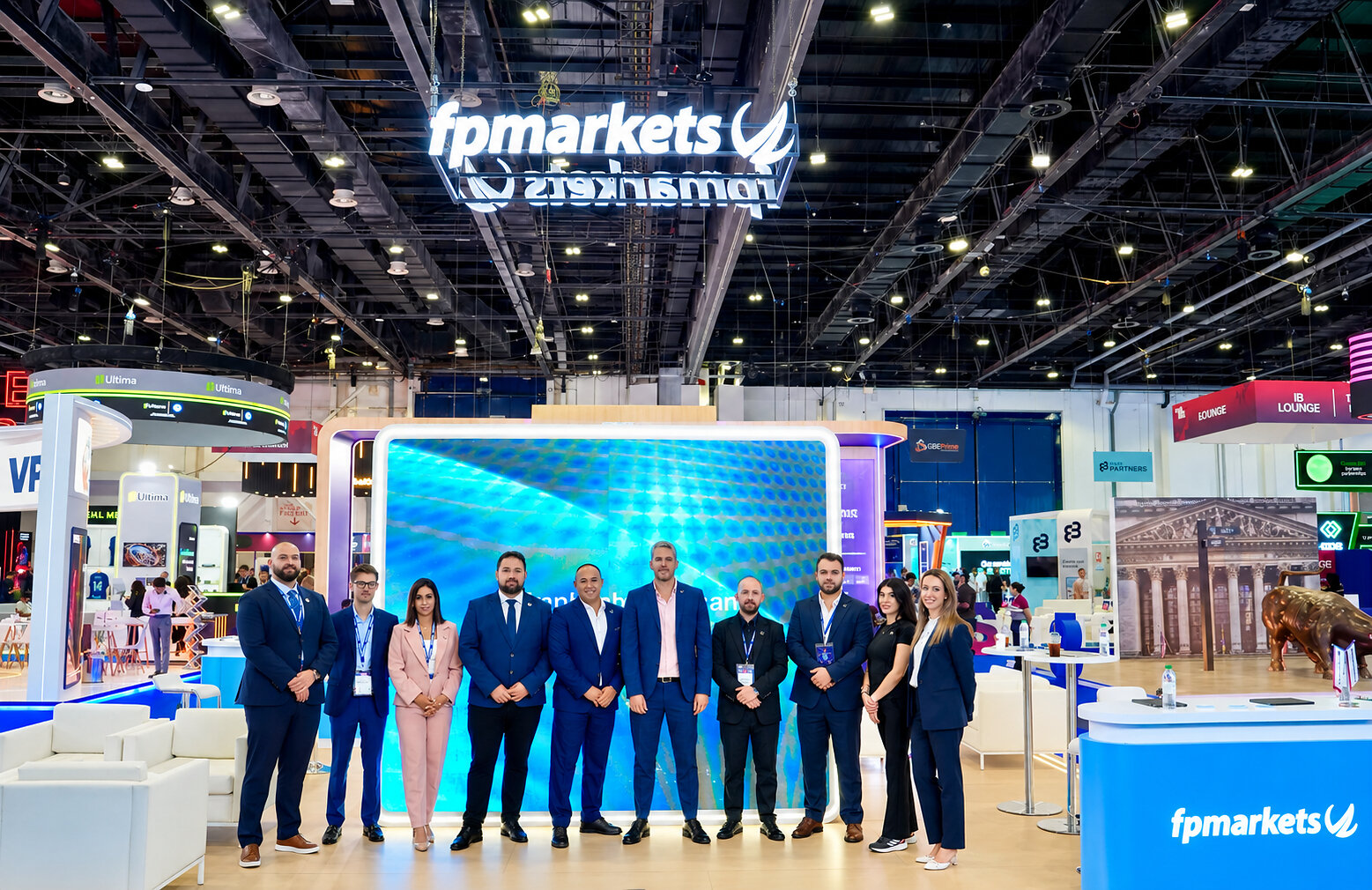 fp-markets-gana-como-‘broker-de-forex-del-ano’-en-la-forex-expo-dubai-2026