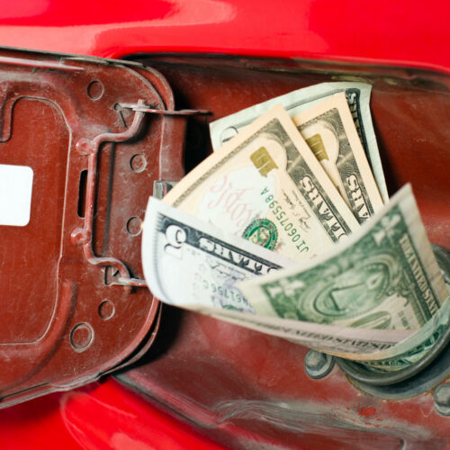 trump-cuts-fuel-economy-standards-back-to-2014-levels