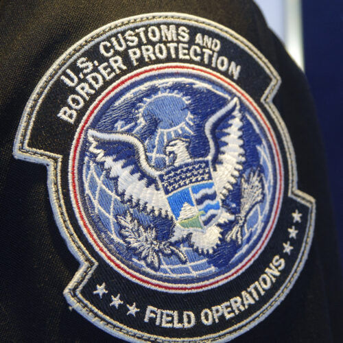 returning-from-vacation?-the-government-can-search-your-phone-without-a-warrant.
