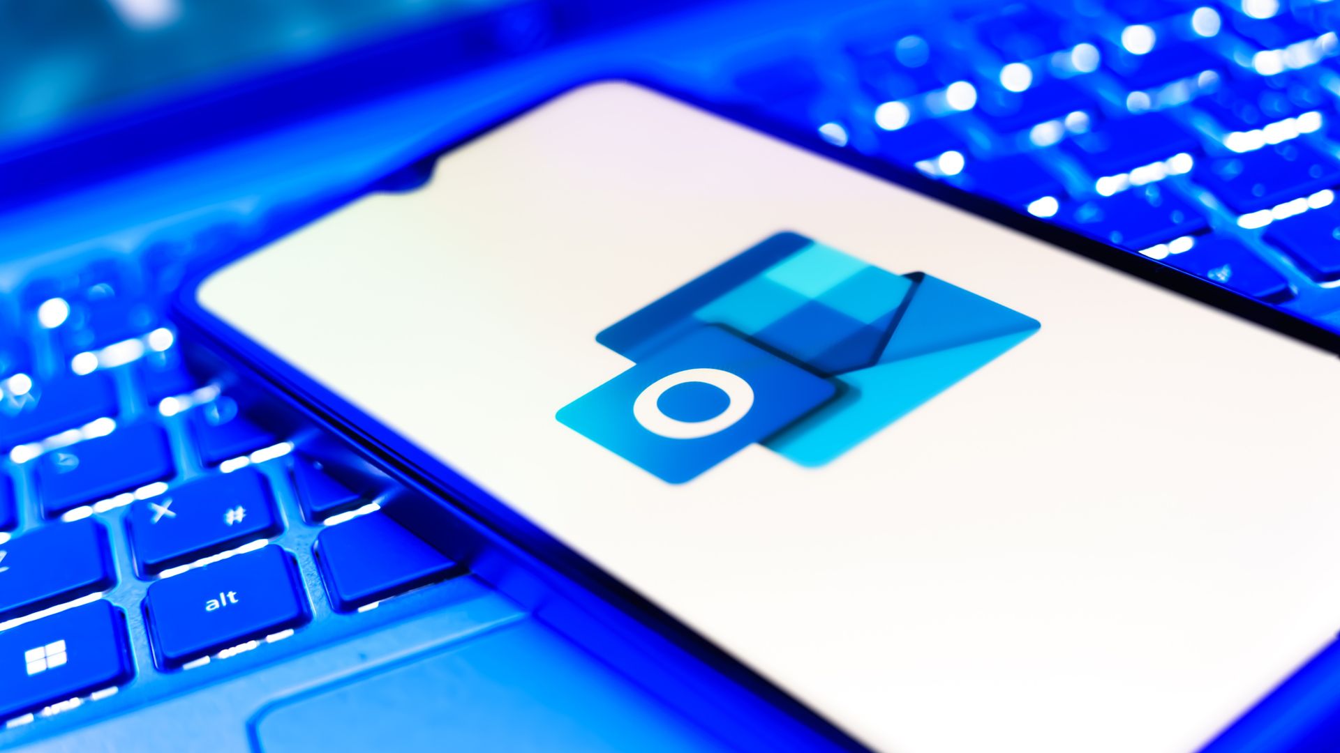 microsoft-blocks-outlook-from-sending-two-more-file-types-over-security-concerns