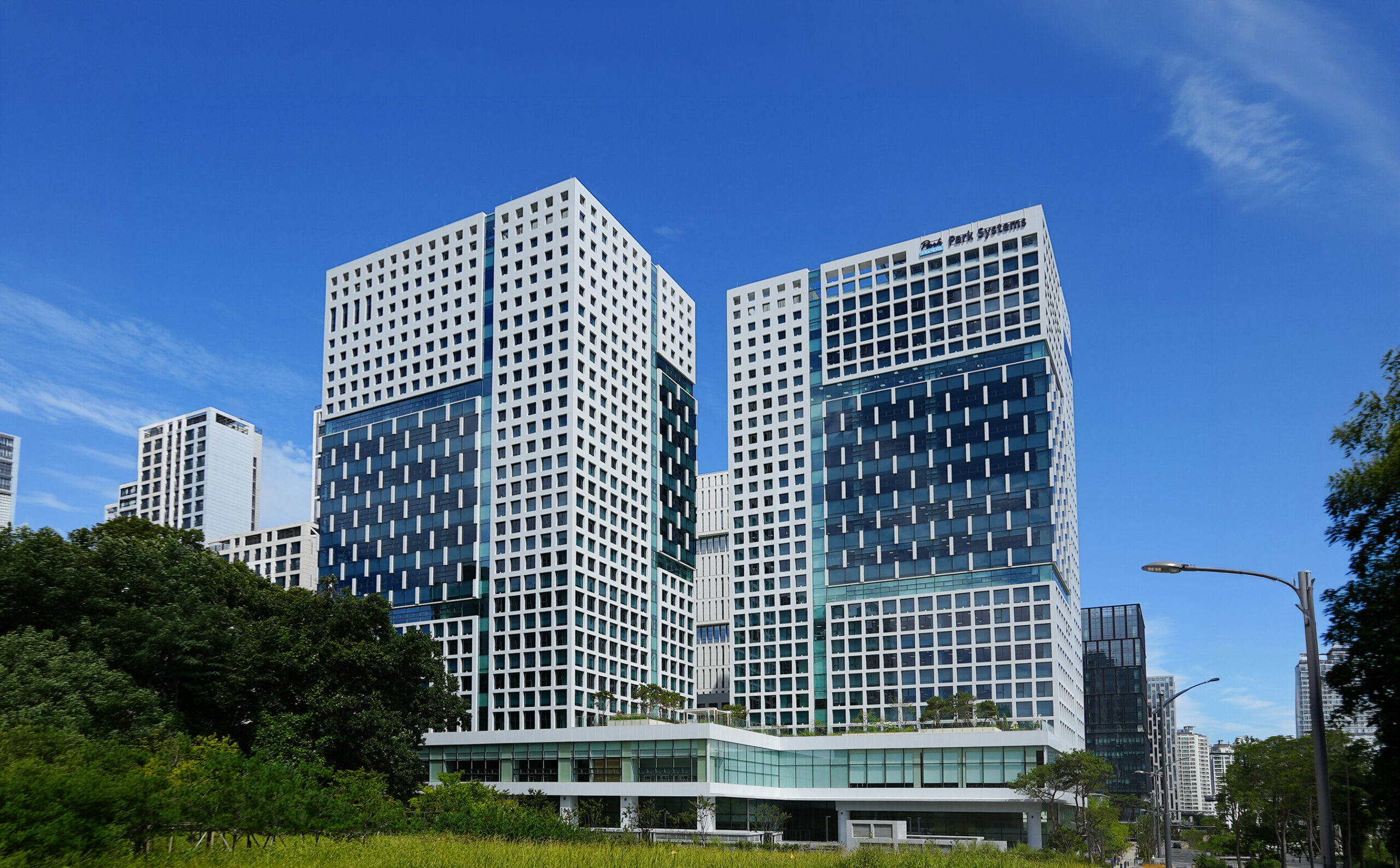 park-systems-leads-global-afm-market-by-revenue-for-fourth-consecutive-year