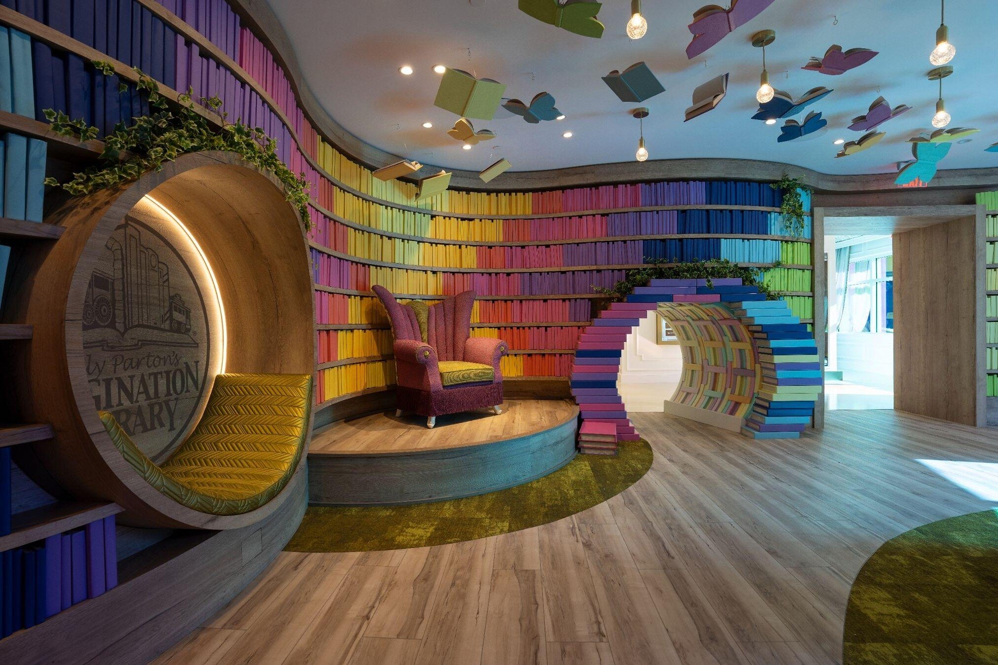 the-studio-behind-dolly’s-life-of-many-colors-museum