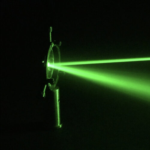 an-experimental-tour-de-force:-entanglement-between-glass-bead-and-light