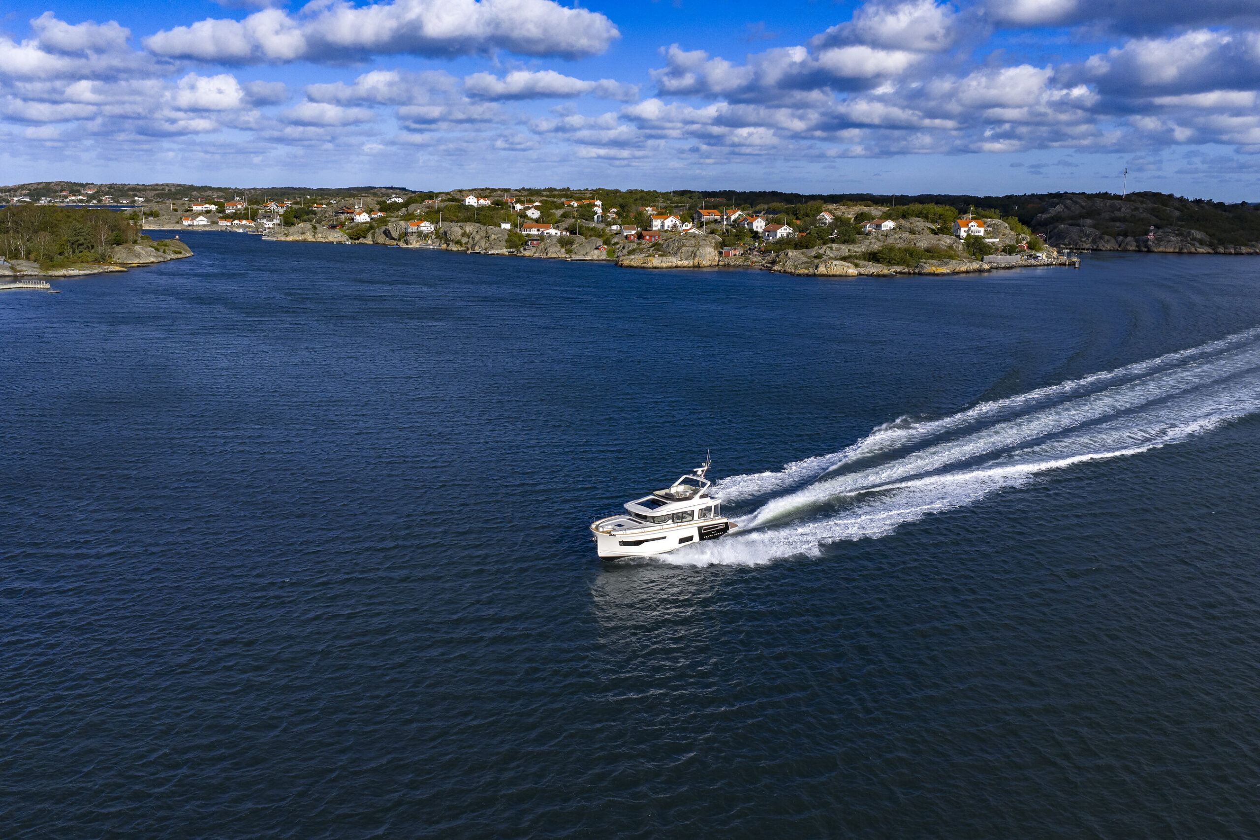 garmin-earns-multiple-marine-industry-honors-at-ibex-2026