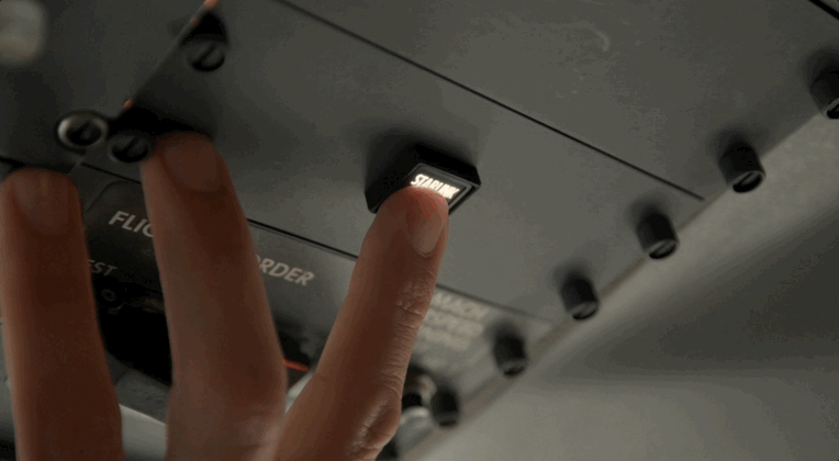 united-airlines-has-a-new-tool-to-check-if-your-flight-has-starlink-wi-fi-—-and-it’s-about-time