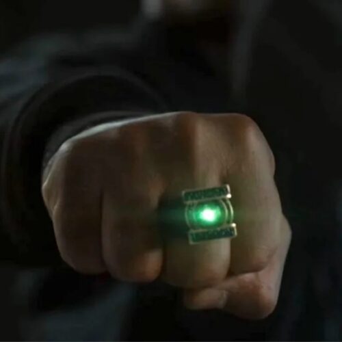 review:-lanterns-is-a-truly-unique-twist-on-the-superhero-genre