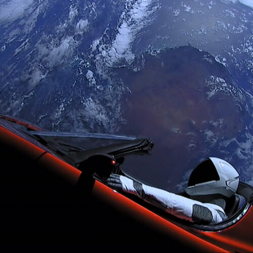 merging-spacex-and-tesla-would-be-a-“good-idea,”-musk-says