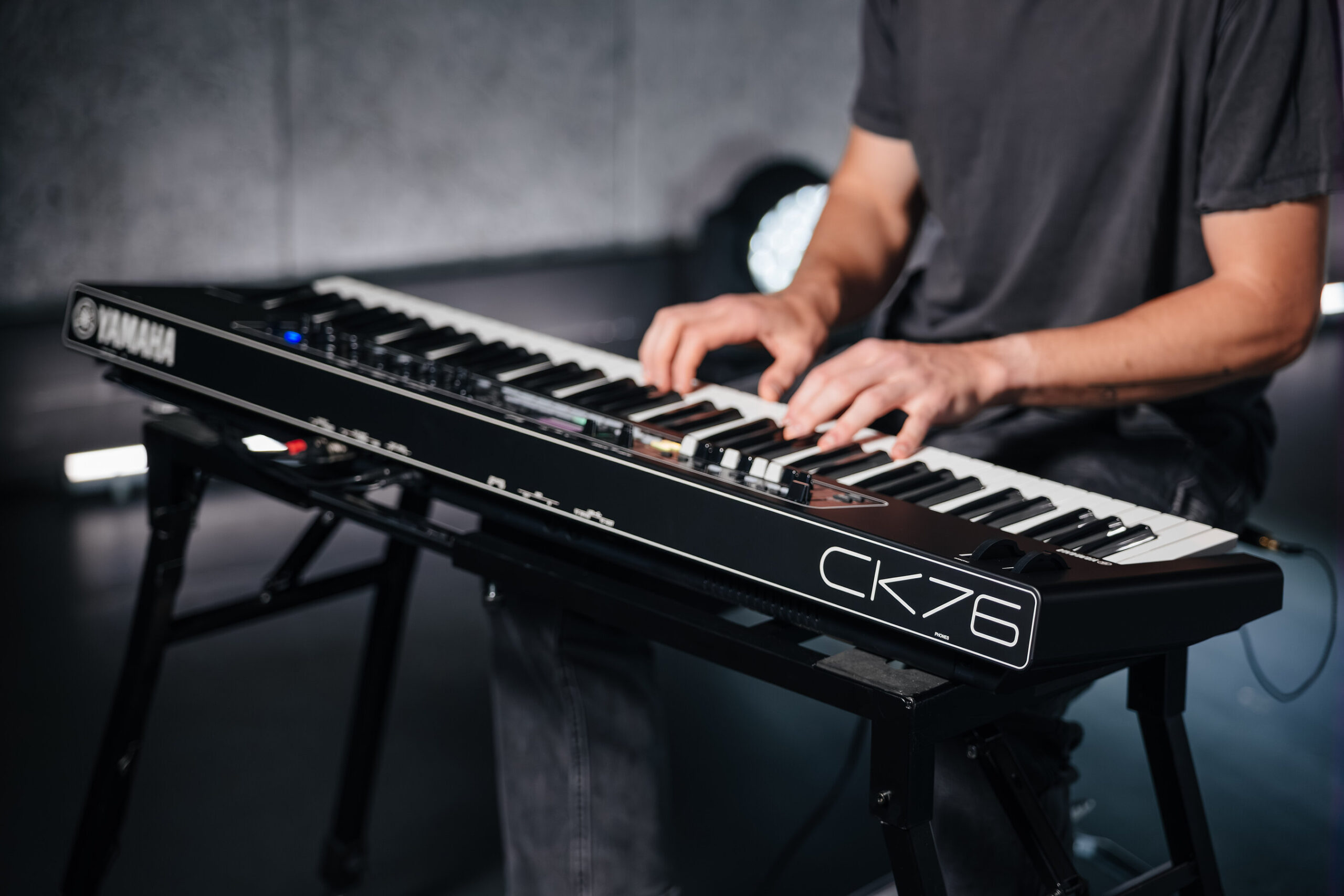 yamaha-expands-ck-series-stage-keyboards-with-new-ck76