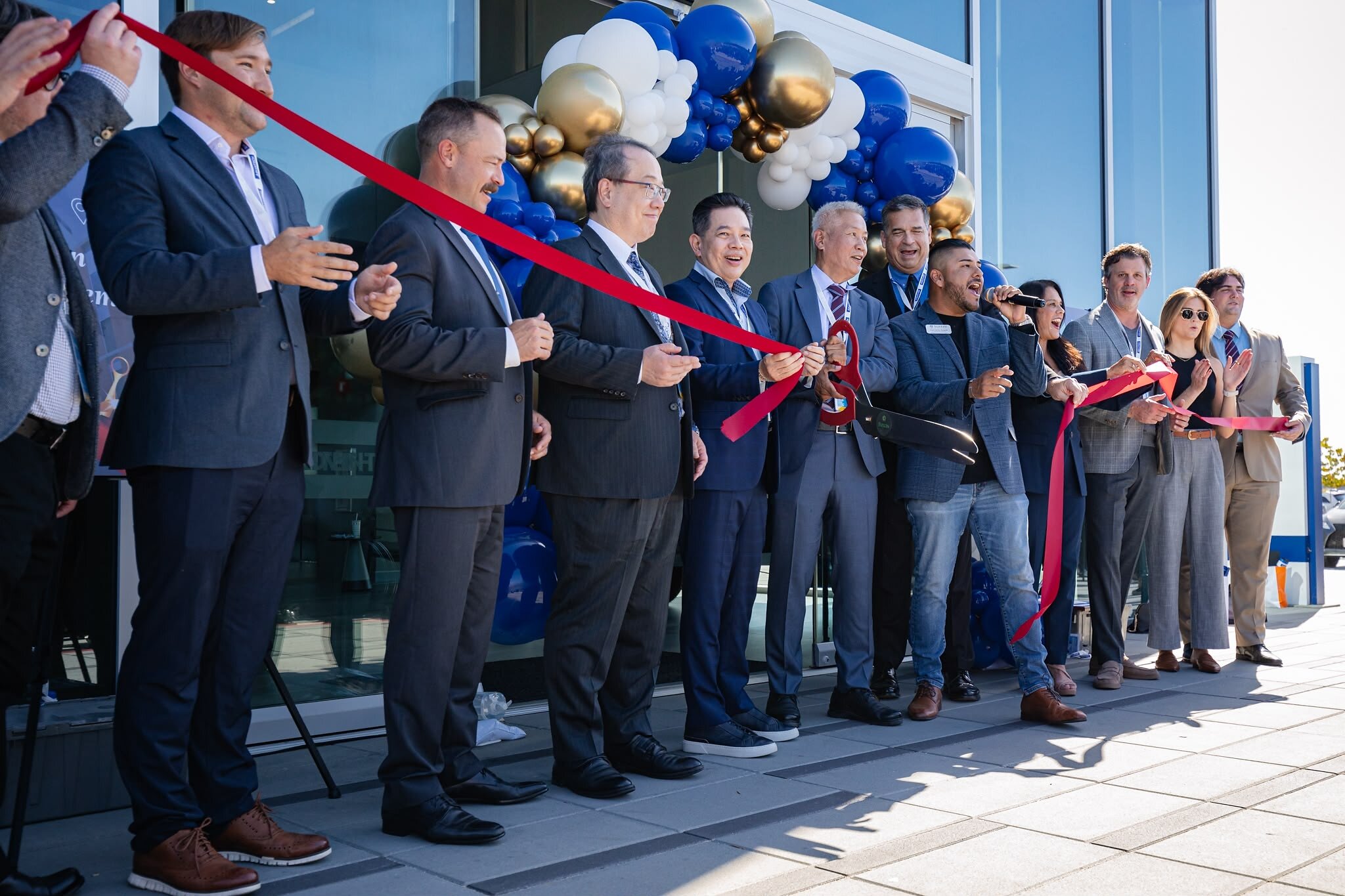 advantech-celebrates-grand-opening-of-new-tustin-headquarters-with-leading-technology-partners