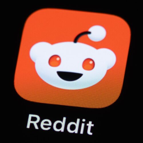 reddit-is-moving-to-“a-logged-in-only-experience,”-ceo-says